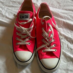 Converse Low Top Sneakers - Hot Pink Men’s8/Women’s 10
